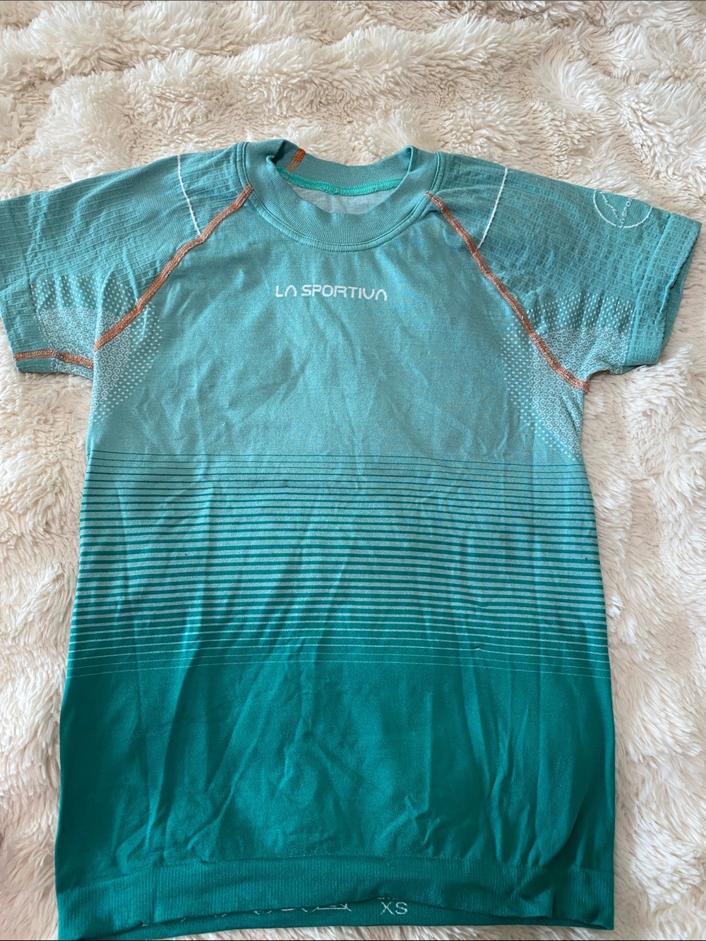 LA Sportiva women’s athletic top XS